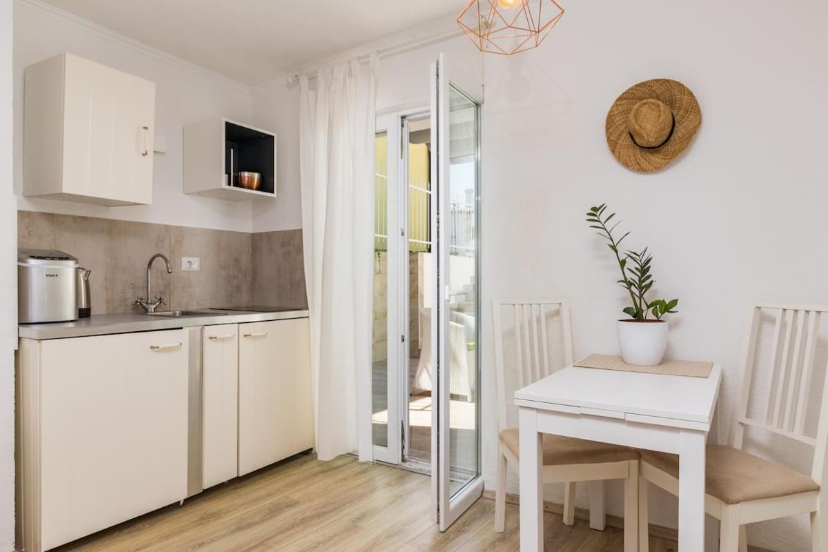 Gridolina Apartment Пула Екстериор снимка
