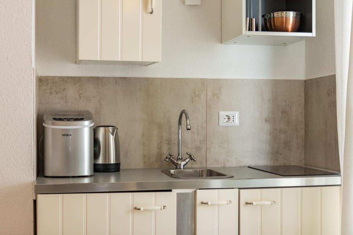 Gridolina Apartment Пула Екстериор снимка