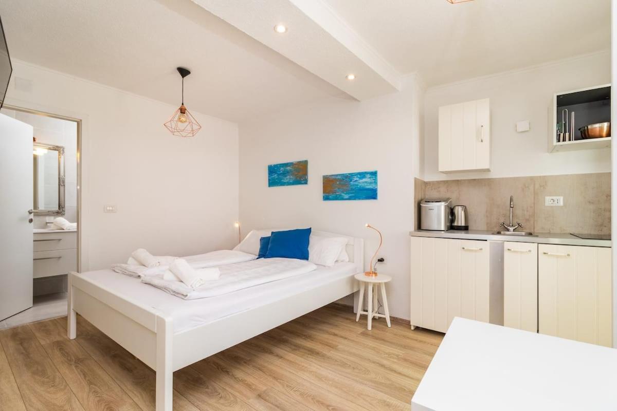 Gridolina Apartment Пула Екстериор снимка