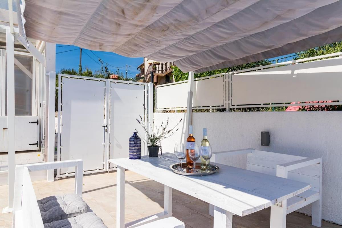 Gridolina Apartment Пула Екстериор снимка
