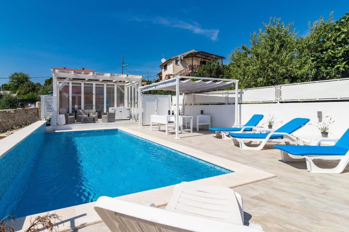 Gridolina Apartment Пула Екстериор снимка